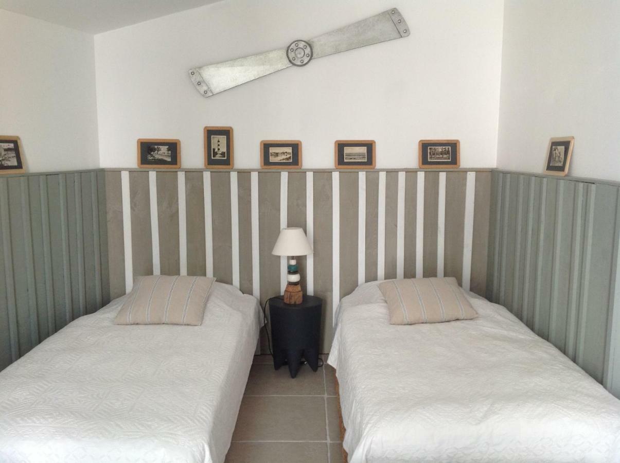 Vents Et Marees Hotel แซ็ง ปิแอร์ ดิ โอเลรอง ภายนอก รูปภาพ